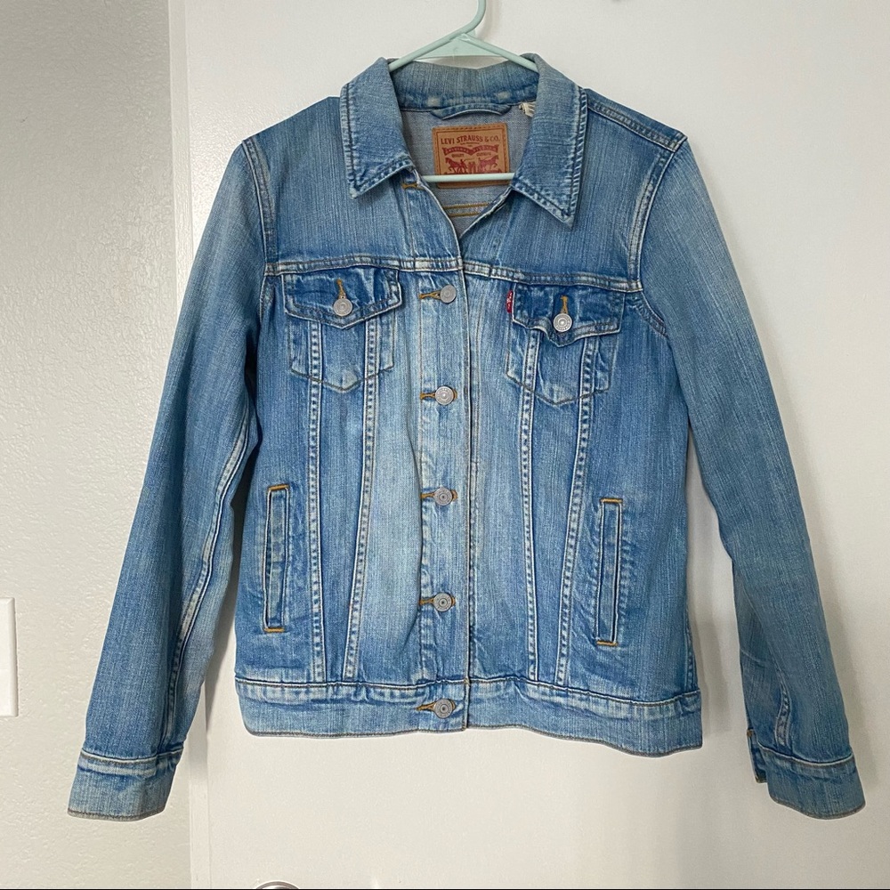 Levi’s denim jacket